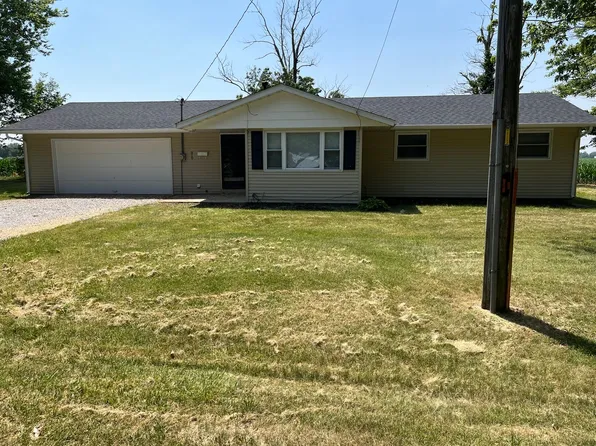 910 Mulberry St, Greenfield, IL 62044