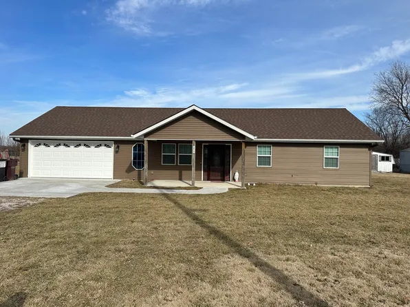 301 W Lewis Street, Pleasant Hope, MO 65725