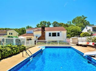 317 Browns Rd, Nesconset, NY 11767