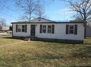 485 Pell St, Lewisport, KY 42351