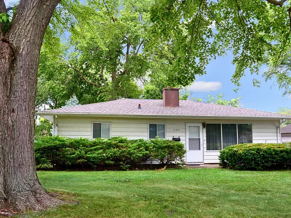 1520 Birchlawn Pl, Ottawa, IL 61350