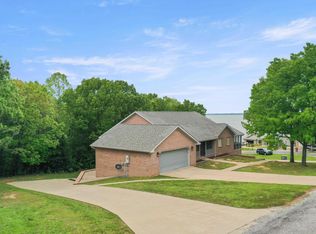 25 John Downs Ct, New Concord, KY 42076