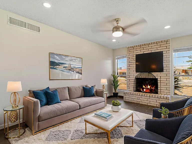 2608 Dan Sikes Dr — Photo 2