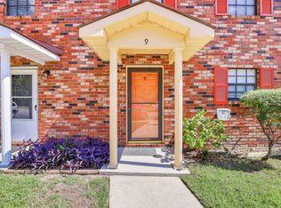 2401 Bonaventure Rd, Savannah, GA 31404