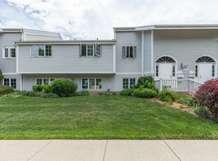 8358 S Tuckaway Shore Dr #8358, Franklin, WI 53132