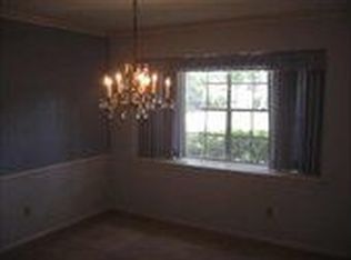 5815 Pebble Springs Dr, Houston, TX 77066
