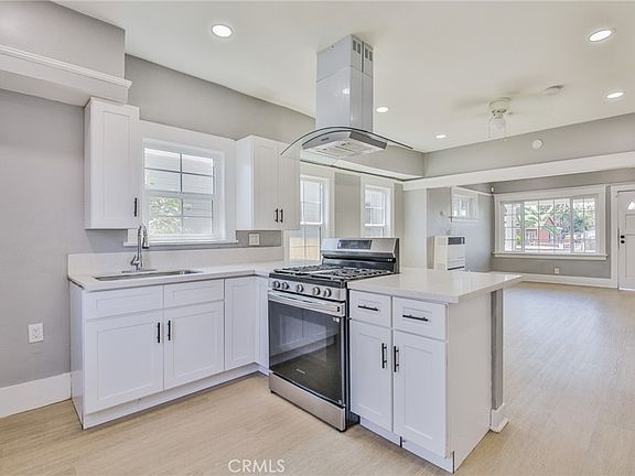 4th image of 1471 E 41st Pl