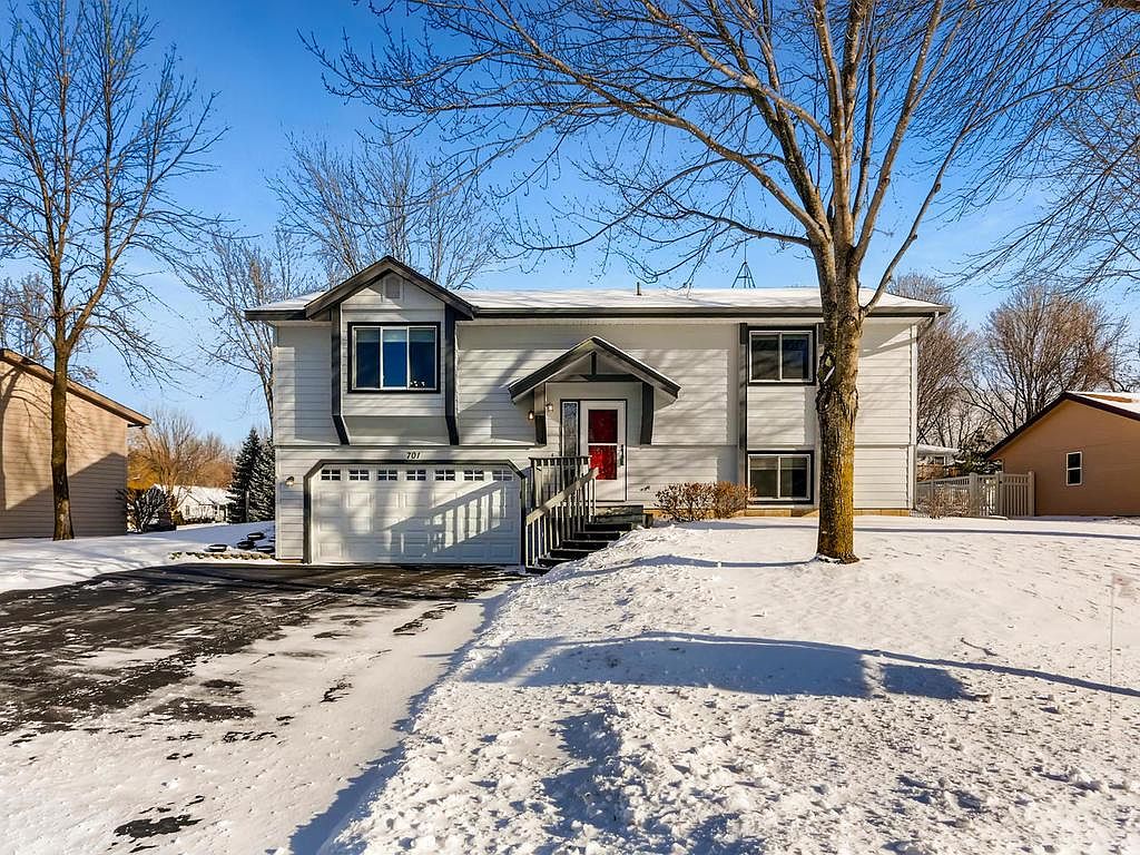 701 Lexington Ave N, New Prague, MN 56071 | Zillow