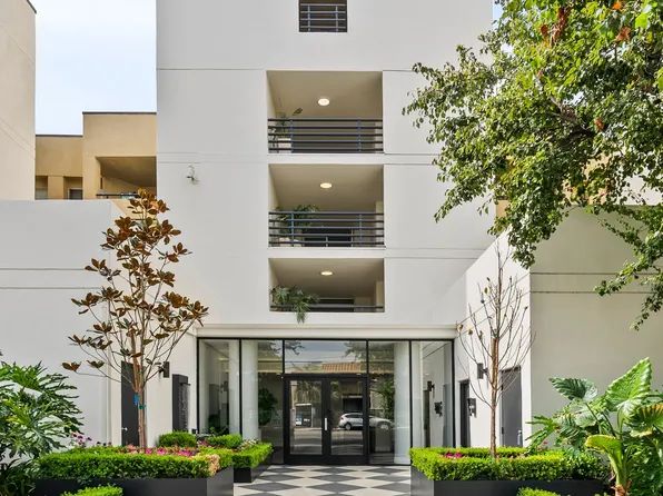 Terraces at the Lake