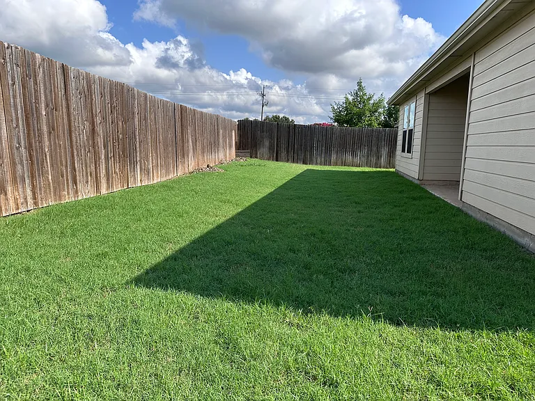 1404 Pampa Grass Dr — Photo 19