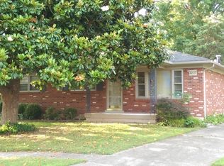 3207 Flair Knoll Dr, Louisville, KY 40216