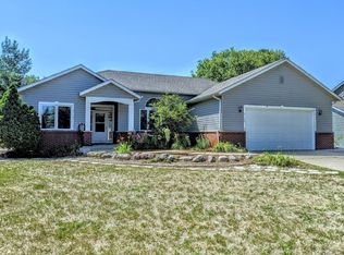 2100 Sibley View Ct, Northfield, MN 55057