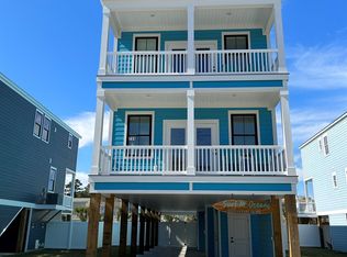 711 Elizabeth Dr, Murrells Inlet, SC 29576