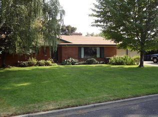 4410 Snowmountain Rd, Yakima, WA 98908