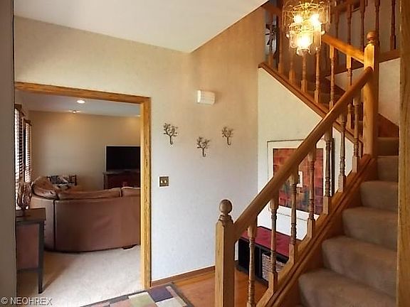 5th image of 183 Cloverwood Cir