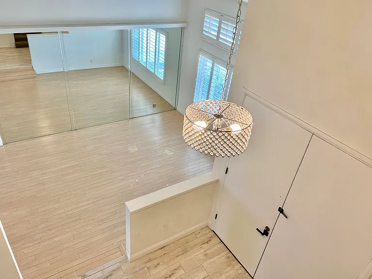 530 Cameron Crest Dr — Photo 6