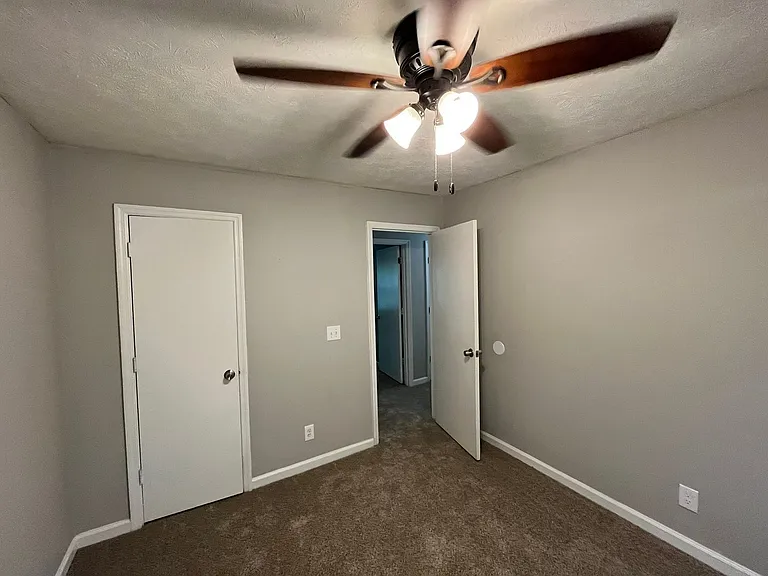 4310 Hart St — Photo 21