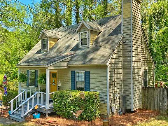 3rd image of 617 Glen Cove Dr