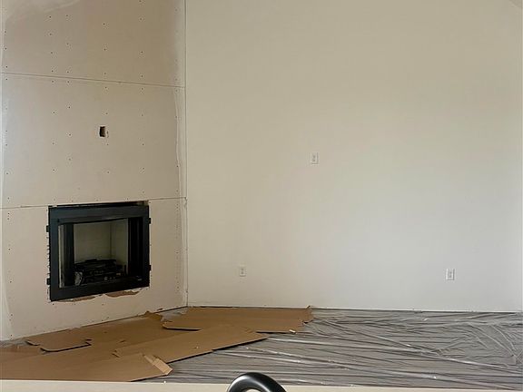 3rd image of 3580 NW Welch Rd