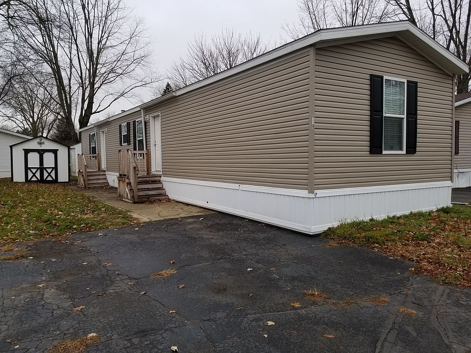 2nd image of 110 Peachtree Ln