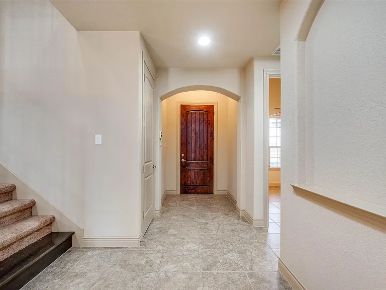 24111 Valencia Ridge Ln — Photo 7