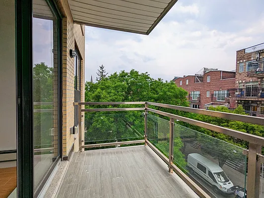 Rented by MySpaceNYC | media 4