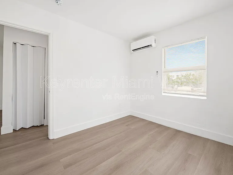 1245 NW 60th St #1 — Photo 17
