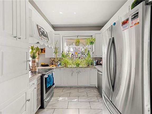 2nd image of 78 Jenks St