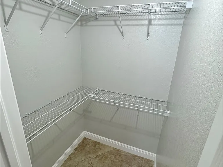 3829 SW 17th Pl — Photo 23