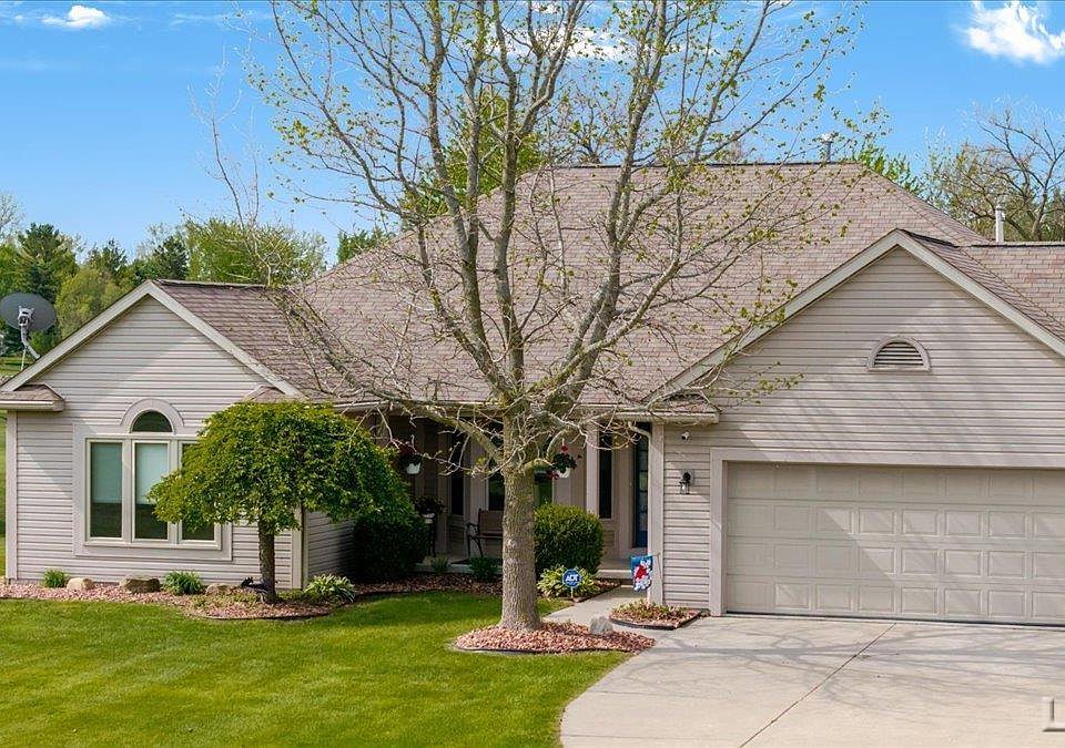 1st image of 14585 Red Bird Ct