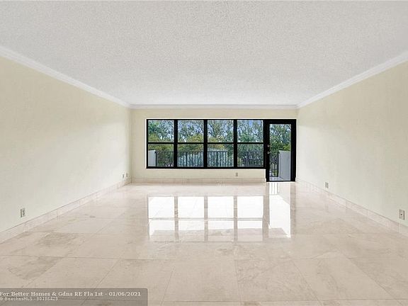 3rd image of 3200 Port Royale Dr N APT 411