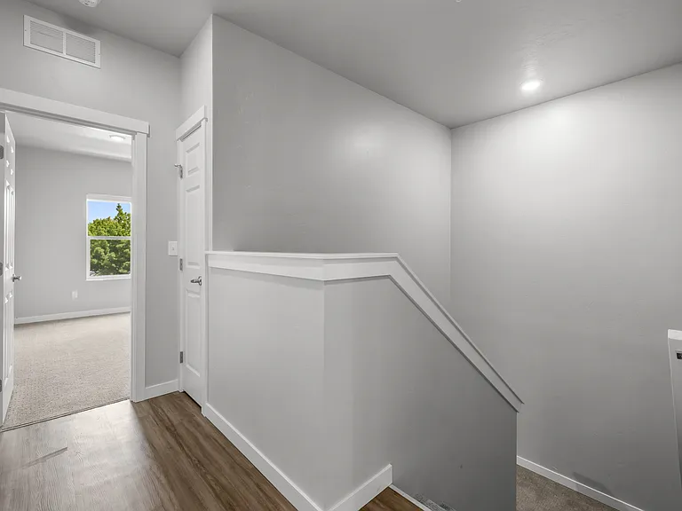 Telluride Apartments — Photo 28