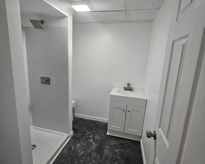 617 E Main St #G — Photo 5