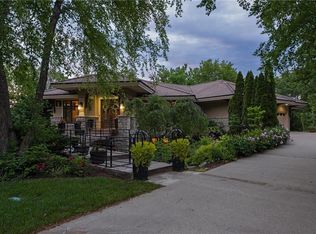 180 Hever Knl, Belton, MO 64012