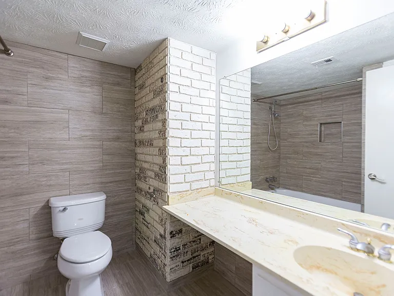 2446 Lehaven Dr — Photo 22