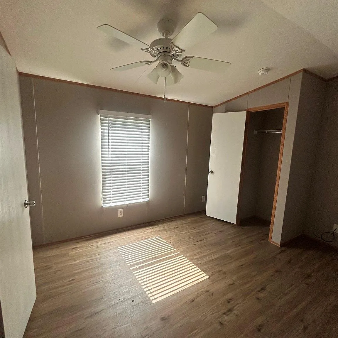 3 bed, 2.5 bath, 1026 sqft, $1,500 — Photo 2