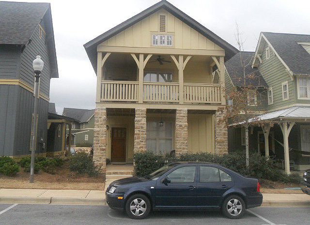 2nd image of 650 Dekalb St Unit 1457