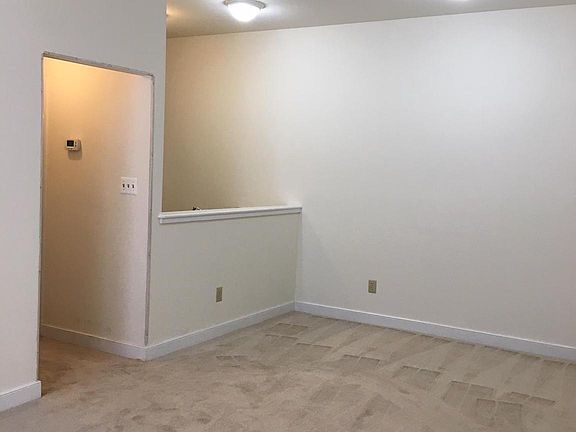 2nd image of 620 Kenmore Ave APT 5