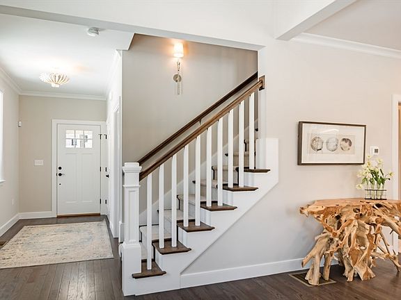 3rd image of 17 Wolcott Woods Ln #17