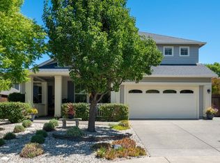108 Primrose Ln, Cloverdale, CA 95425
