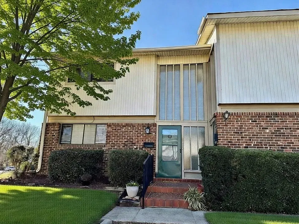 17 Briargate Pl