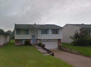 14469 Rochelle Dr, Maple Heights, OH 44137