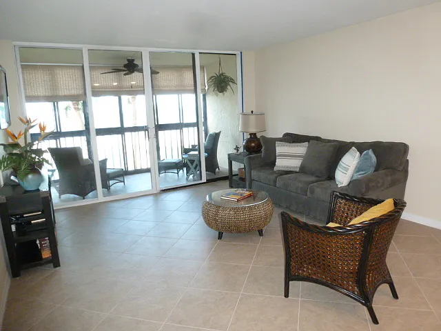 18304 Gulf Blvd #210 — Photo 12