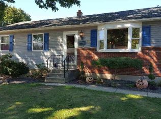 40 Fenway Rd, Hamilton, NJ 08620