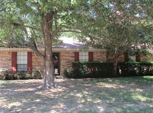 506 Mink Dr, Greenville, TX 75402