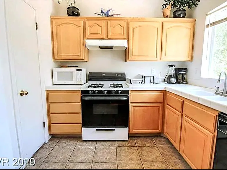 10365 Bent Willow Ave — Photo 14