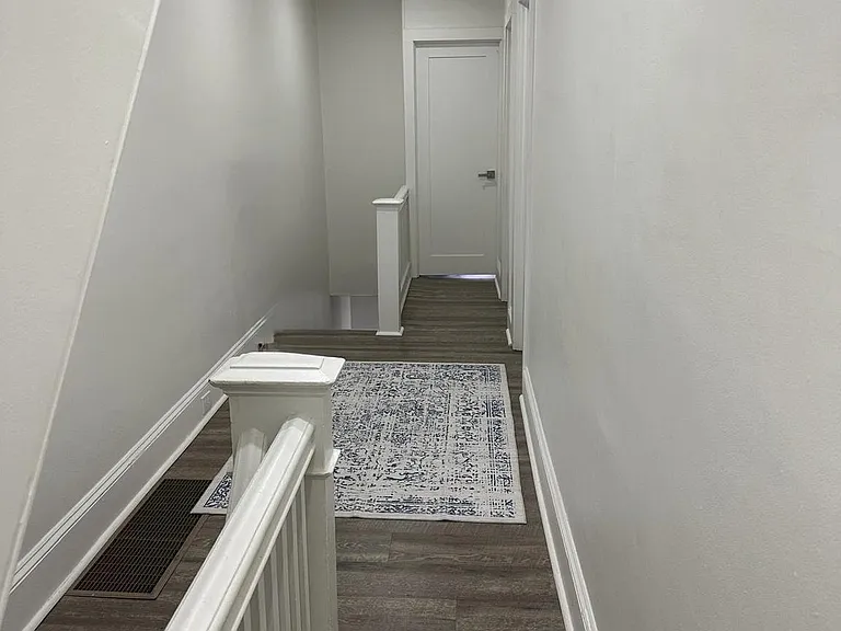 482 Martin St — Photo 20