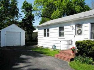 525 Laurelton Rd, Rochester, NY 14609