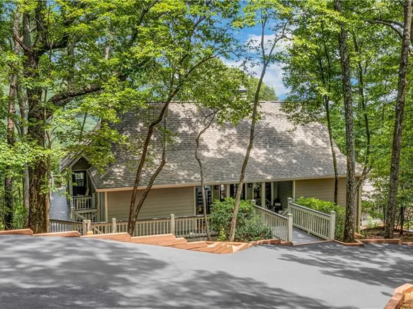 576 Columbine Dr, Jasper, GA 30143