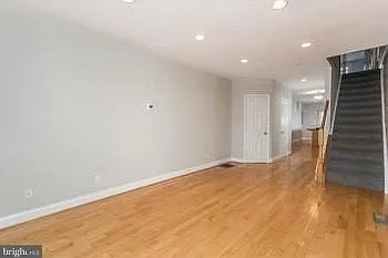 108 W Randall St — Photo 5